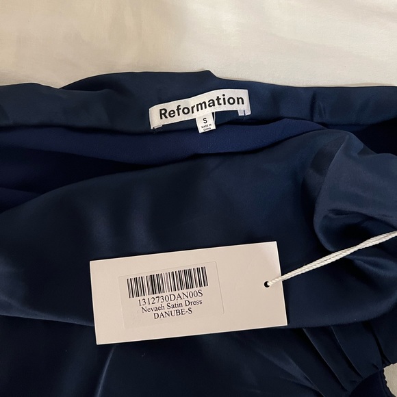 Reformation Navaeh Satin Midi Dress Navy - NWT - Picture 8 of 9